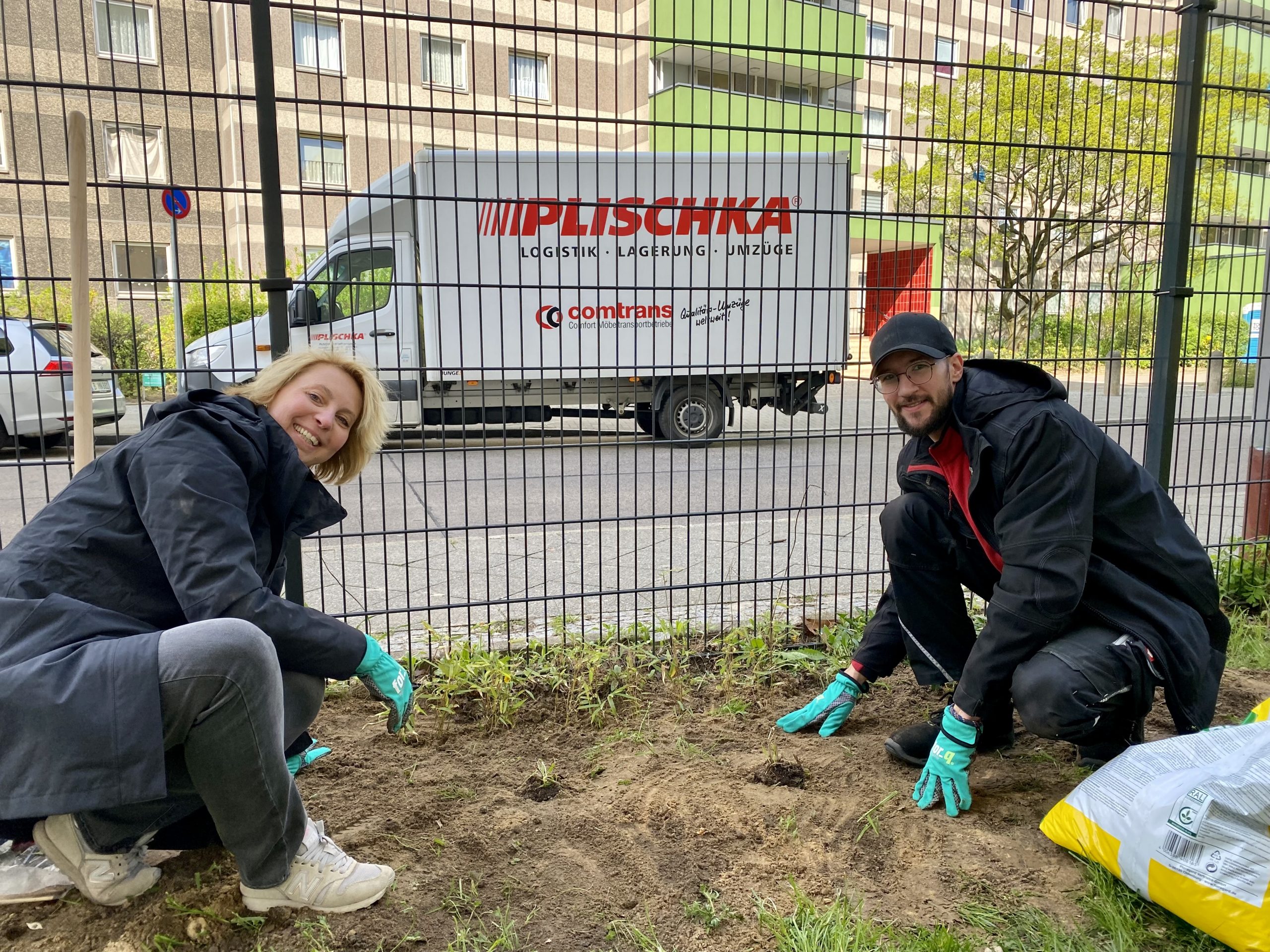 CEDF9EB9-53F9-4C4A-89C3-B02216844580